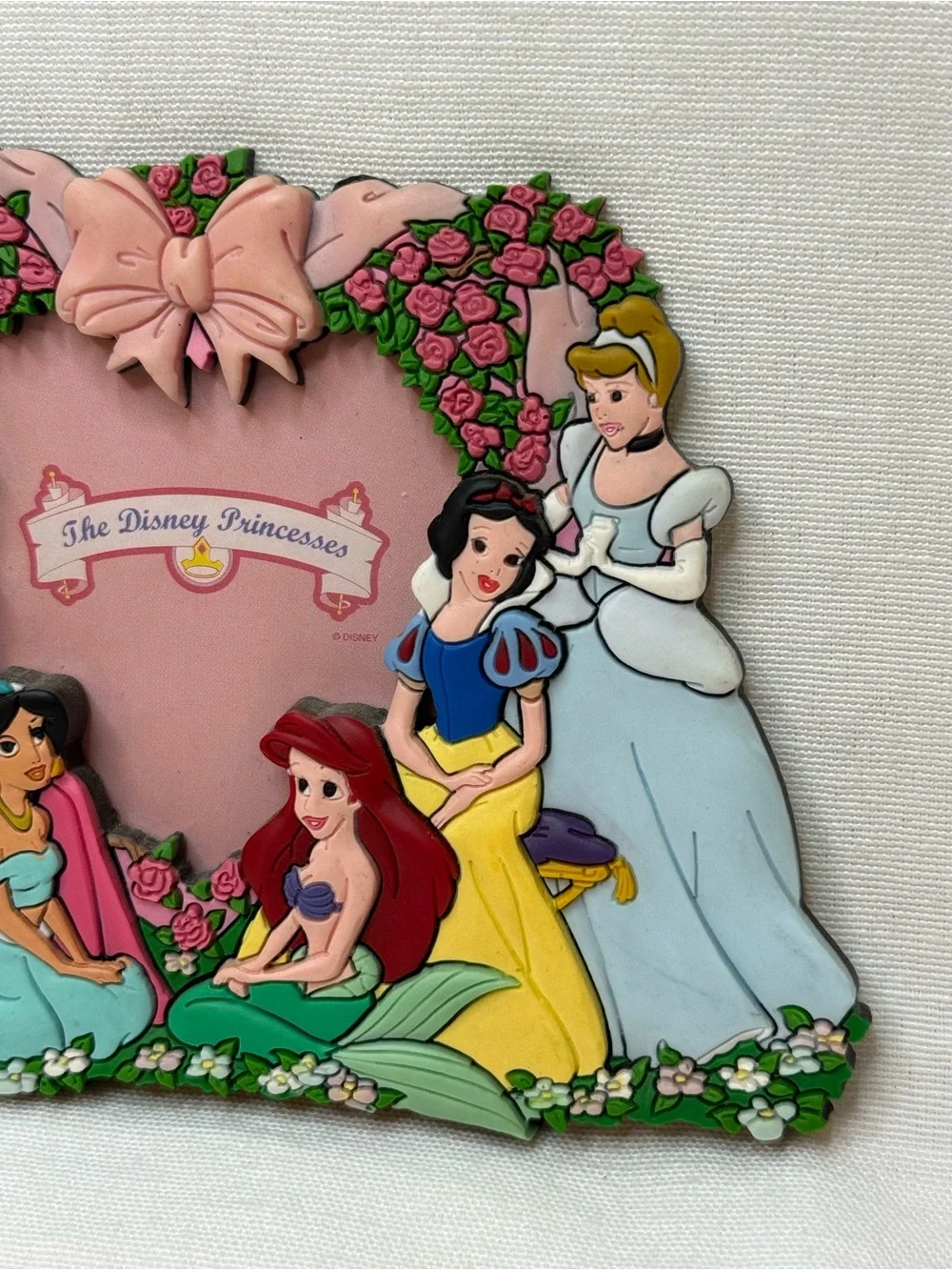 VTG Disney Princess 3D Heart Shaped Photo Frame Magnet Belle Ariel Snow White